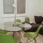 Oaza , 2 Bedrooms, Free Parking Apartment *